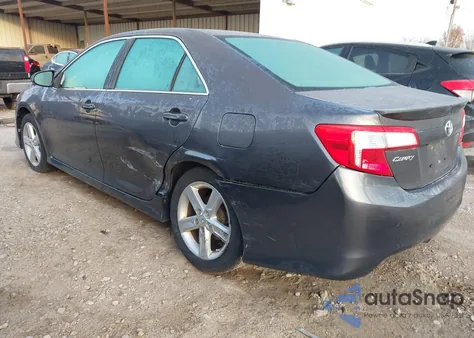 2014 Toyota Camry Se z USA, uszkodzony, nr VIN 4T1BF1FK3EU381487
